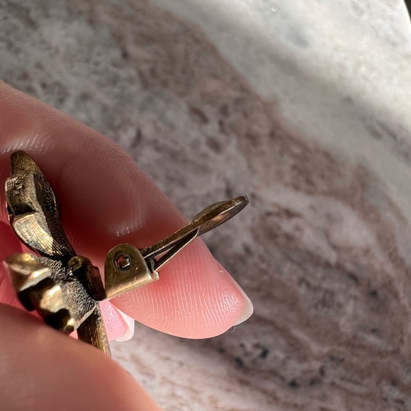 Vintage Clip on Leaf Earrings, Antique Brass Toned - Picture 7 of 8